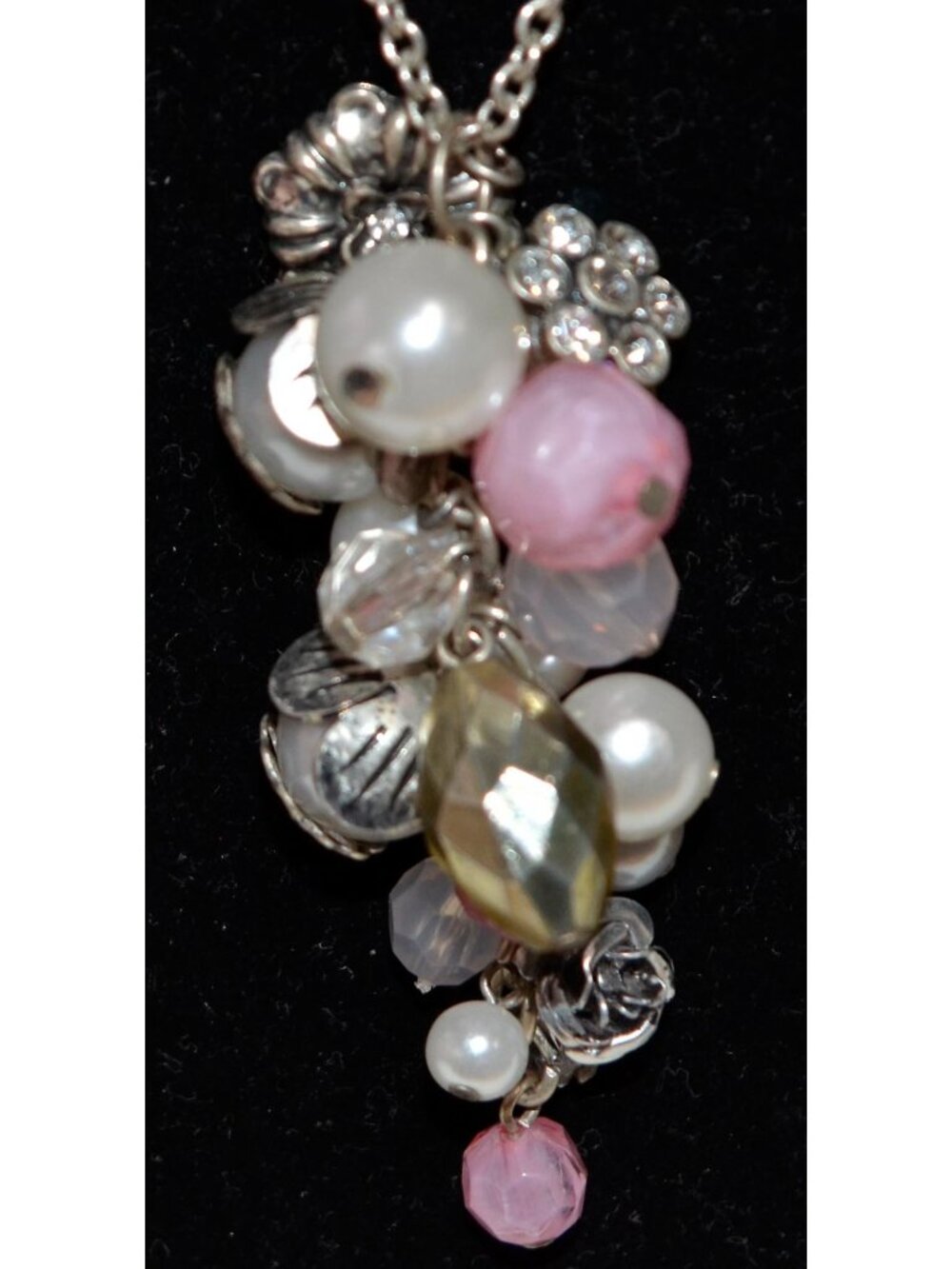American Eagle pink/pearl/sparkly beads necklace